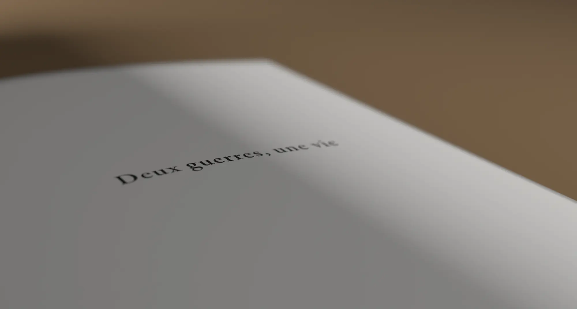 Page de titre en lumière rasante