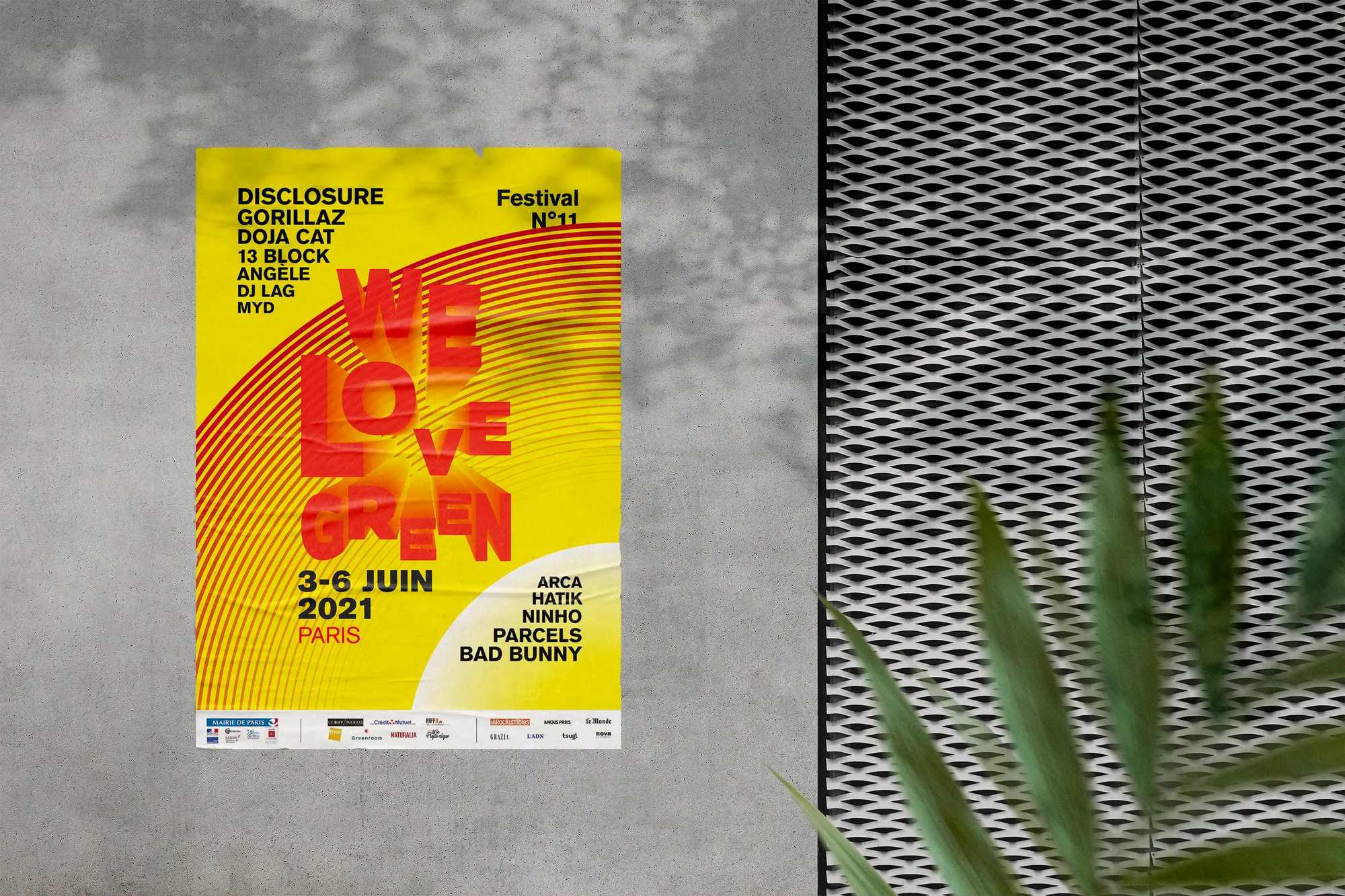 Affiche en situation dans la végétation